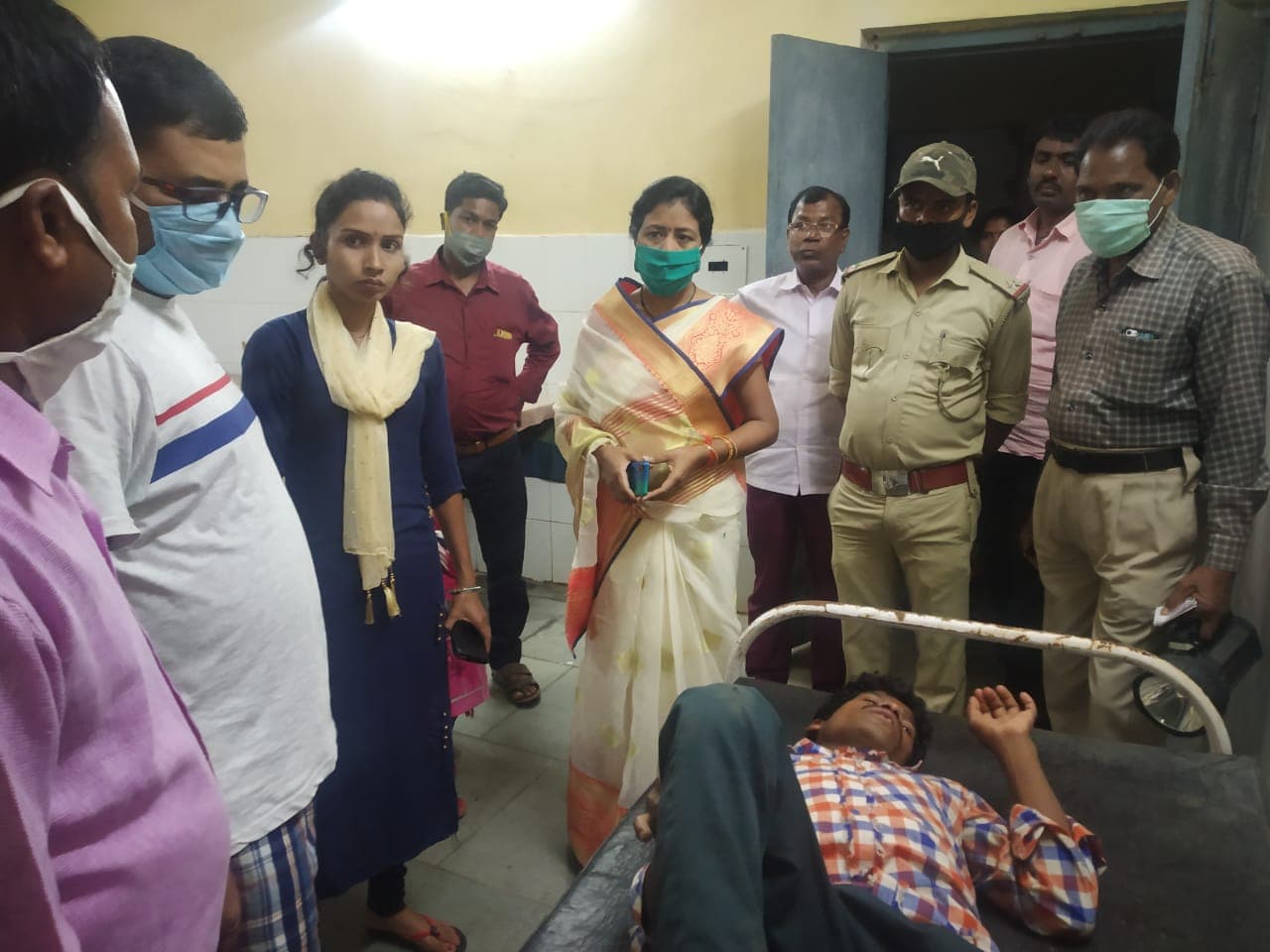 झारखंड में जंगली हाथियों का उत्पात, 5 मकान तोड़े, एक व्यक्ति घायल