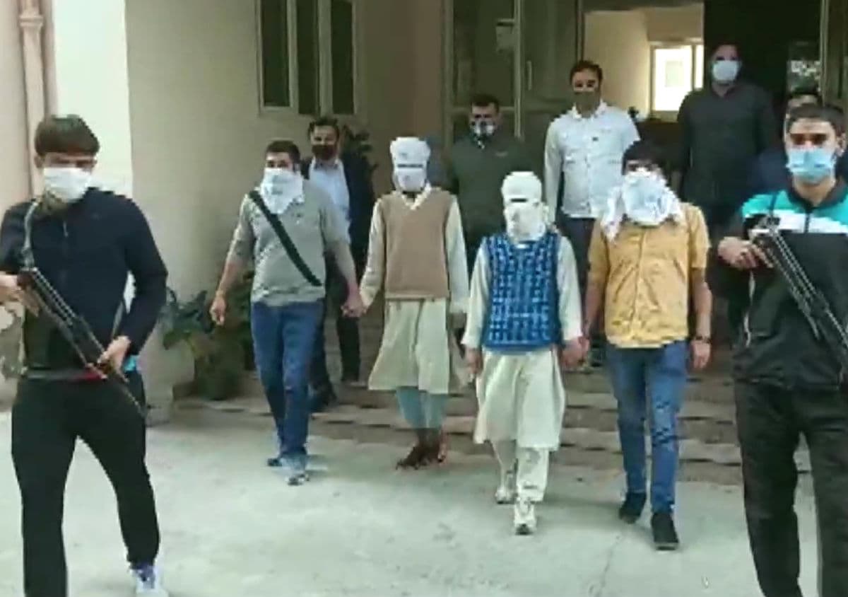 जैश-ए-मोहम्मद के दो आतंकी हथियार के साथ गिरफ्तार, दिल्ली को दहलाने की थी योजना