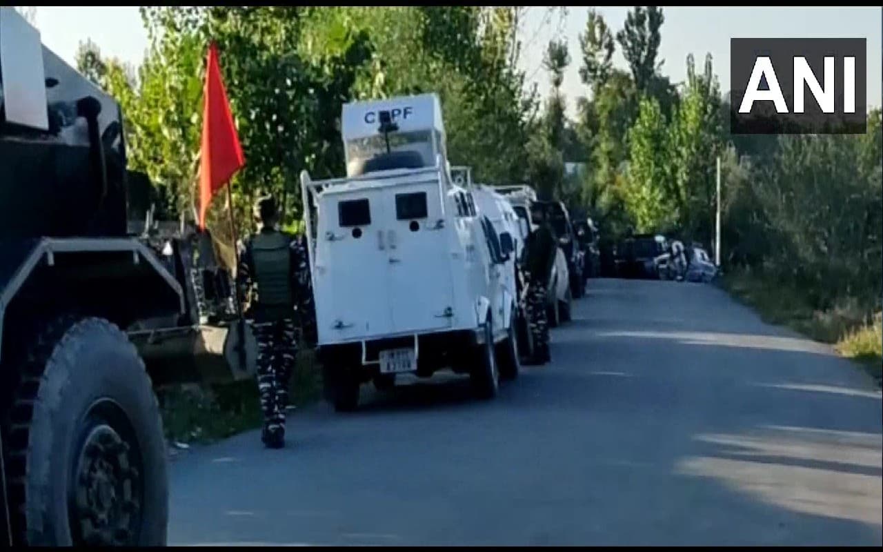 Kulgam Encounter: कुलगाम एनकाउंटर में जैश-ए-मोहम्मद का एक आतंकी ढेर, पूरे इलाके में सर्च ऑपरेशन जारी