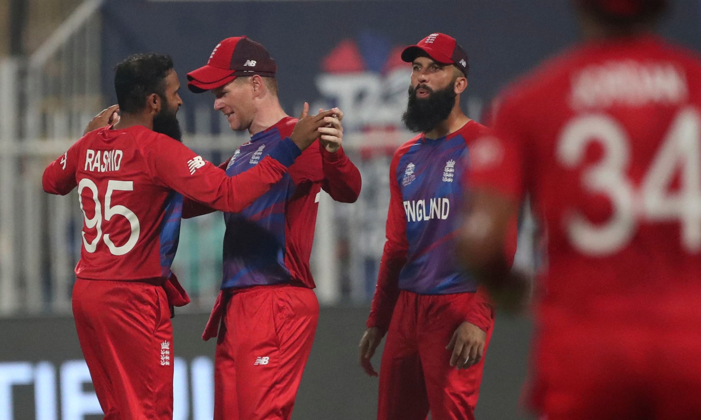 ENG vs SL T20 WC : श्रीलंका को रौंदकर इंग्लैंड सेमीफाइनल में, बटलर ने जमाया वर्ल्ड कप 2021 का पहला शतक