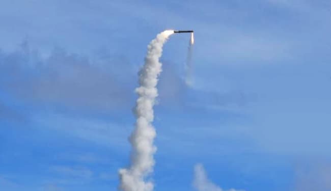 भारत ने ब्रह्मोस मिसाइल के 'लैंड अटैक' संस्करण का किया सफल परीक्षण, मारक क्षमता बढ़ कर 400 किलोमीटर हुई