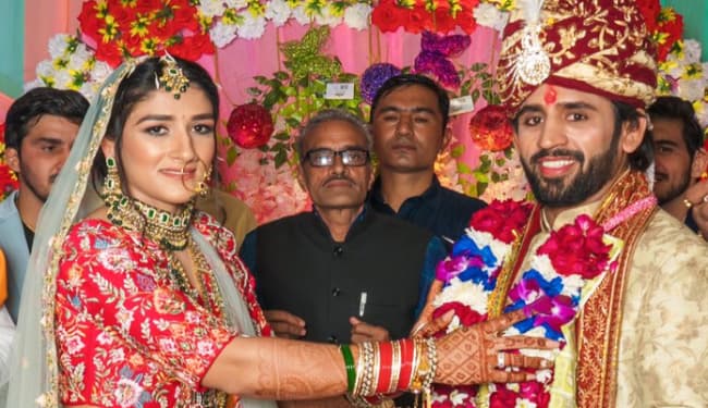 आठ फेरे लिये तब अंतरराष्ट्रीय कुश्ती खिलाड़ी बजरंग की हुई संगीता पहलवान