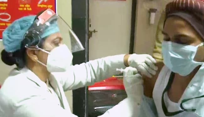 उत्तर प्रदेश के सभी 75 जिलों के छह स्थानों पर ड्राई रन शुरू, तीन शहरी और तीन ग्रामीण इलाकों में किया जा रहा ड्राई रन का अभ्यास