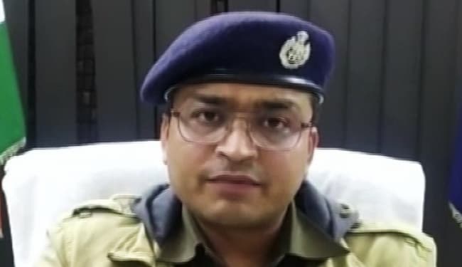 बदायूं कांड में थाना प्रभारी निलंबित, एक अभियुक्त को पुलिस ने किया गिरफ्तार