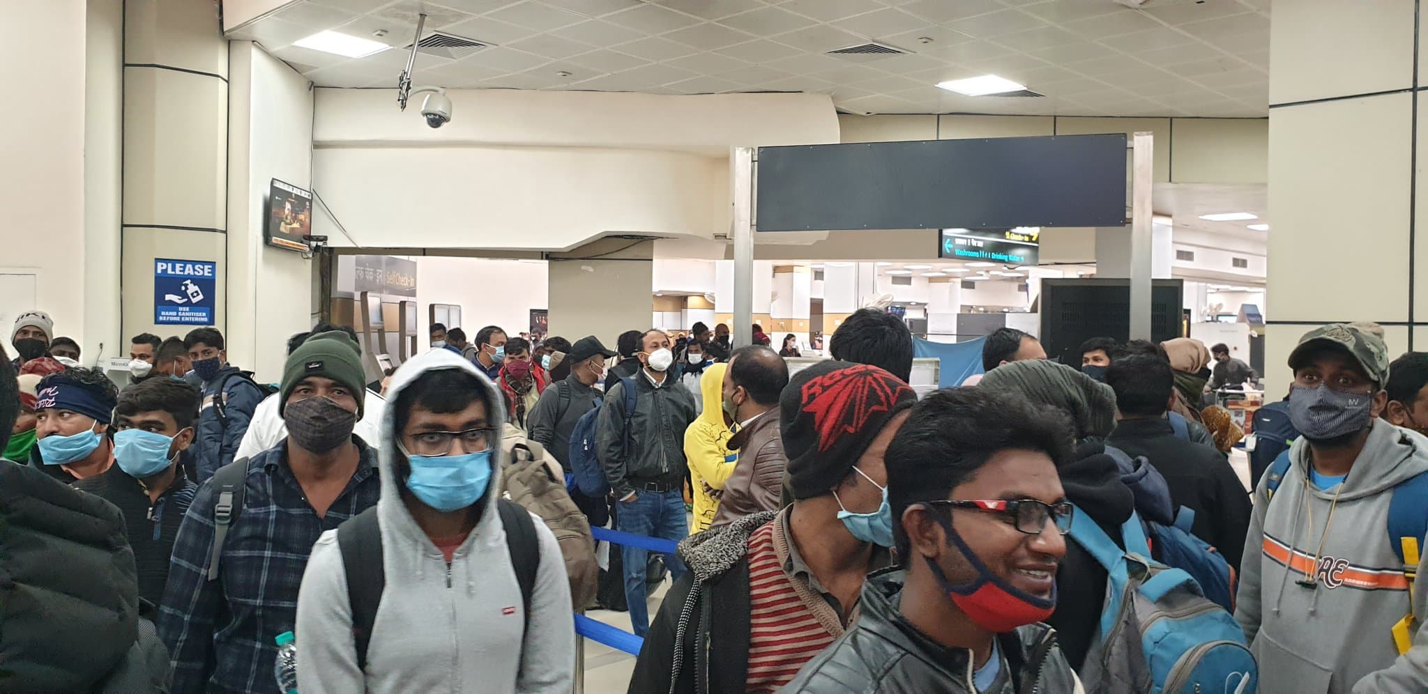 पटना एयरपोर्ट से देरी से 13 फ्लाइट्स ने भरी उड़ान, 4 को किया गया रद्द, यात्रियों ने किया हंगामा