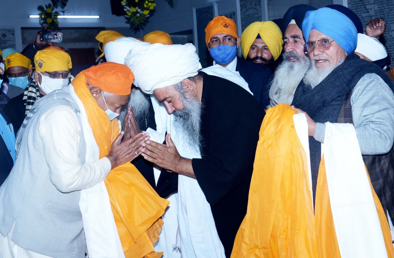 Prakash parv 2021: दशमेश पिता गुरु गोविंद सिंह जी के जयंती पर पटना साहिब पहुंचे CM नीतीश, गुरुद्वारे में टेका मत्था
