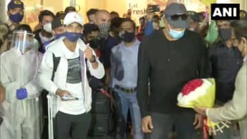 ऑस्ट्रेलिया जीतकर स्वदेश लौटी टीम इंडिया, हवाई अड्डे पर हुआ जोरदार स्वागत, बीएमसी ने कही ये बात...
