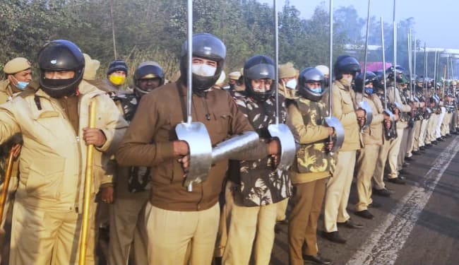 किसानों के देश में रेल चक्का जाम के एलान के बाद रेलवे प्रशासन सतर्क, सुरक्षा चार्ट तैयार, सख्ती से निबटने की पूरी तैयारी