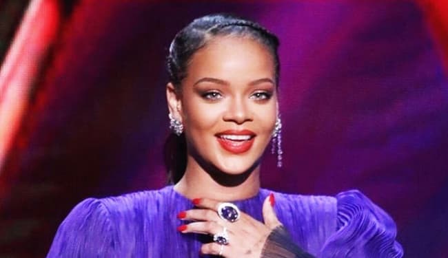 अंतरराष्ट्रीय पॉप स्टार रिहाना के खिलाफ झारखंड में प्राथमिकी दर्ज, बालश्रम कराने का आरोप