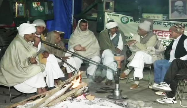 नये कृषि कानूनों को लेकर दिल्ली सीमा पर डटे किसानों का बदल जायेगा विरोध स्थल का नजारा, ...जानें क्या हो रही तैयारी?