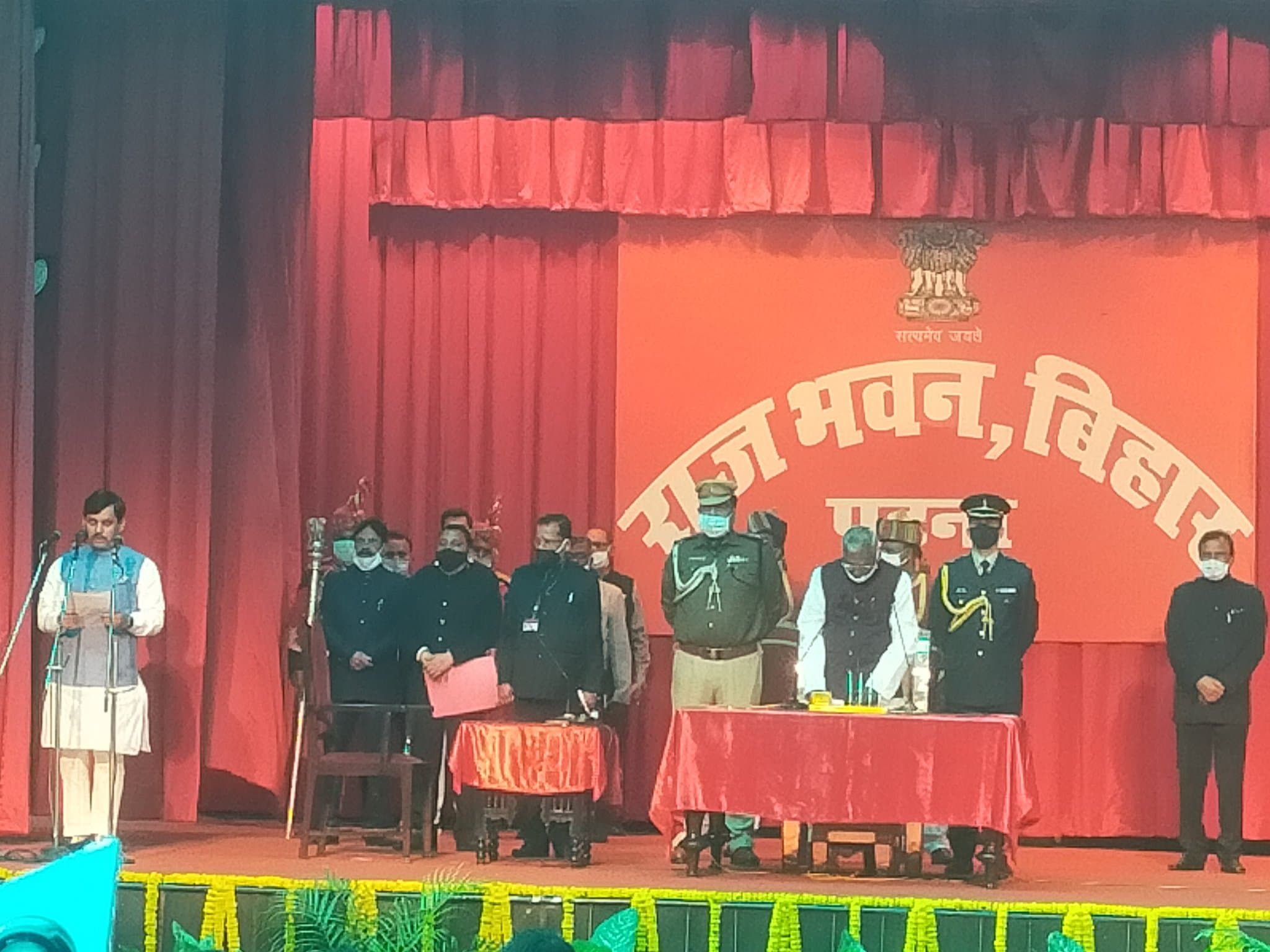 Bihar Cabinet Expansion: नीतीश मंत्रिमंडल विस्तार के बाद बंट गया मंत्रियों का विभाग, शाहनवाज को मिला ये जिम्मा, देखें पूरी सूची