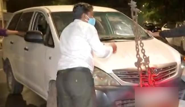 एंटीलिया केस : मुंबई पुलिस की इनोवा से फरार हुआ था विस्फोटक से भरी स्कॉर्पियो छोड़नेवाला ड्राइवर!