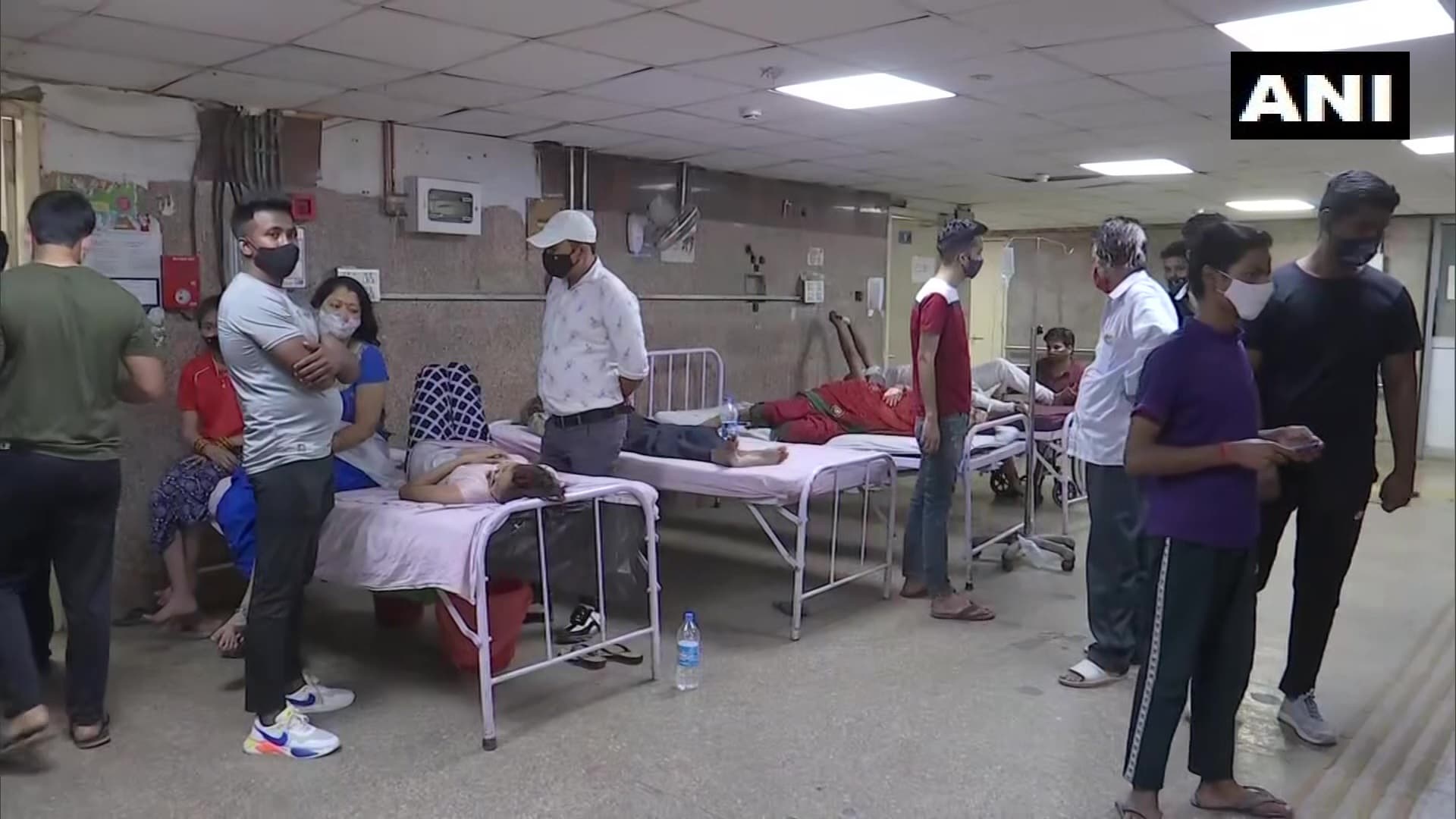 दिल्ली-एनसीआर में कुट्टू का आटा खाने से 500 से अधिक लोग पड़े बीमार, कॉलोनी में मची अफरा-तफरी