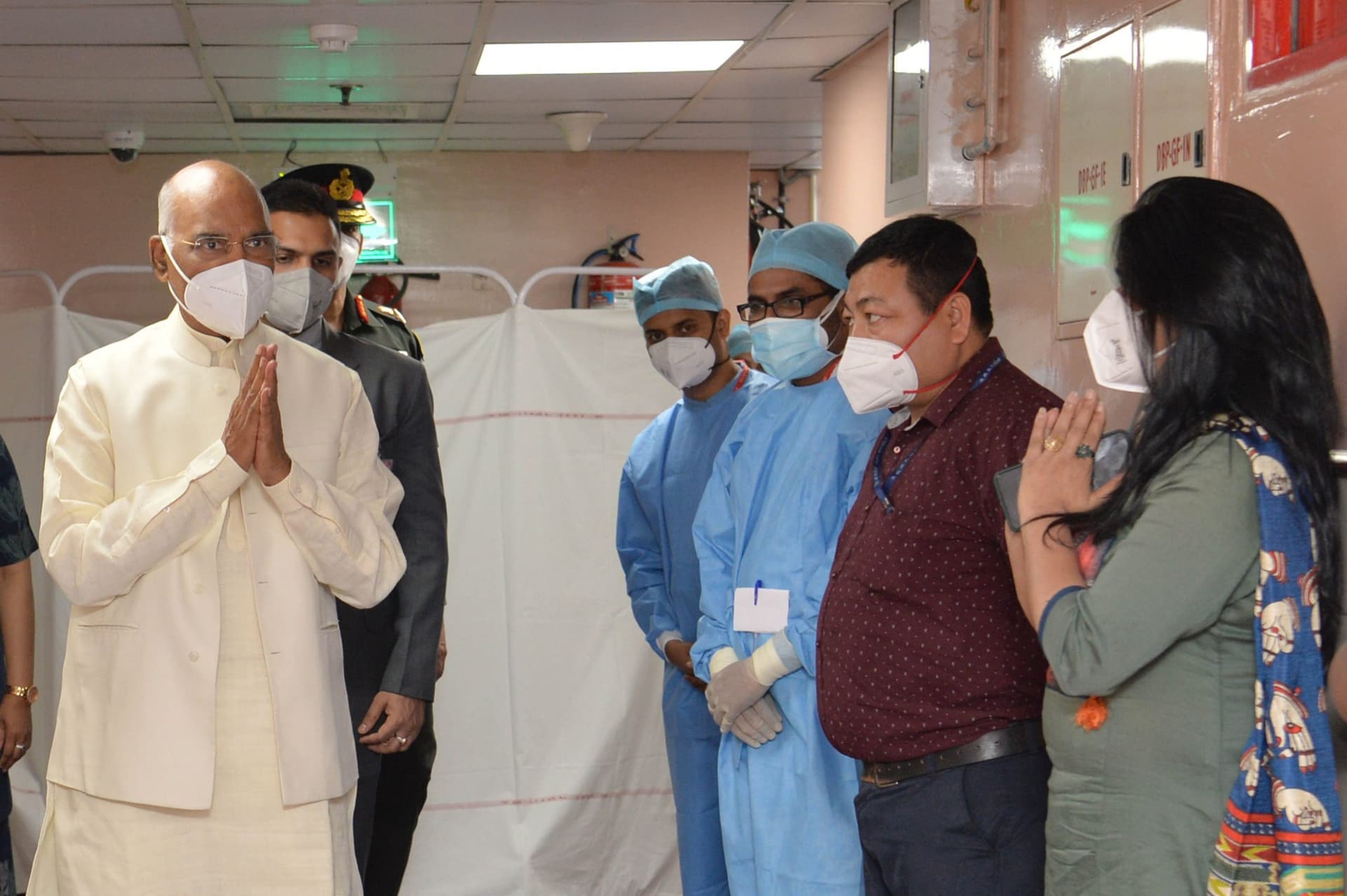 बाईपास सर्जरी के बाद AIIMS से राष्ट्रपति भवन लौटे रामनाथ कोविंद, स्वास्थकर्मियों को शुक्रिया कहा