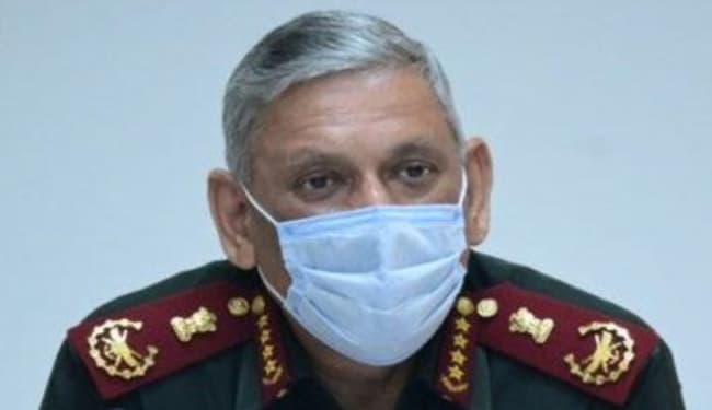 सिविल एडमिनिस्ट्रेशन के साथ मिल कर कोरोना संकट का सामना करें सशस्त्र बल : बिपिन रावत