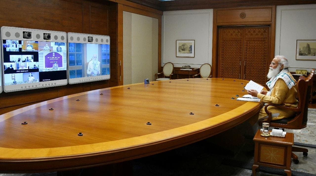 प्रधानमंत्री नरेंद्र मोदी ने वैक्सीन के उत्पादन के लिए देश की पूरी क्षमता का इस्तेमाल करने का आदेश दिया