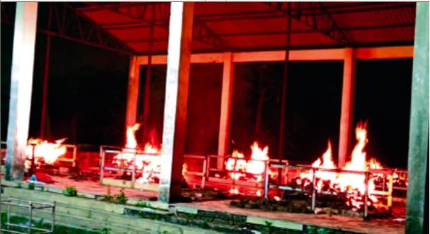 Coronavirus in Bihar : शव जलाने के लिए खाली नहीं मिल रहा चिता. एक की आग ठंडी भी नहीं होती कि आ जाता दूसरा शव