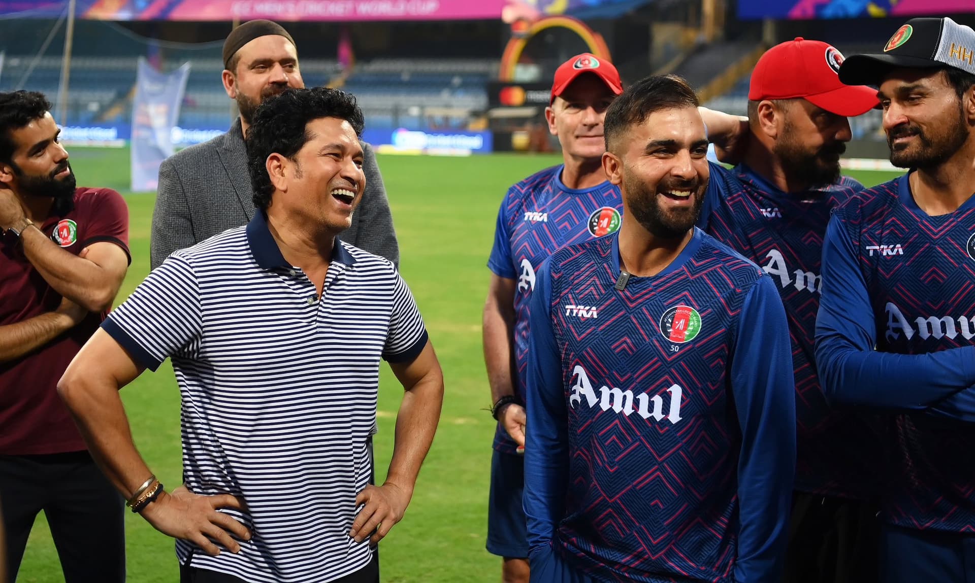 Cricket World Cup: ऑस्ट्रेलिया के खिलाफ मुकाबले से पहले अफगानिस्तान की टीम से मिले सचिन तेंदुलकर