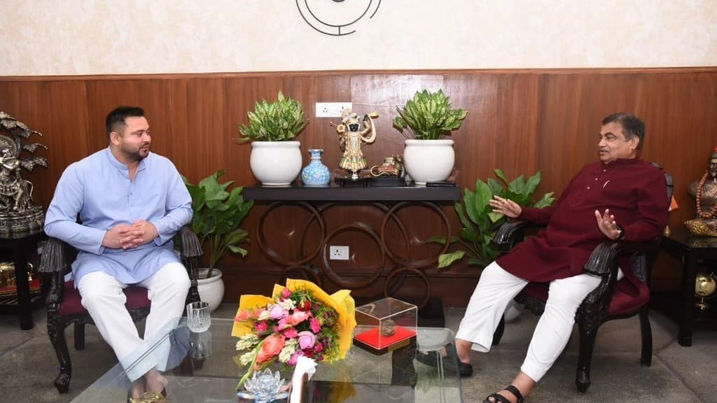 तेजस्वी यादव ने नितिन गडकरी से की खास मुलाकात, बिहार में नए एक्सप्रेसवे और एलिवेटेड रोड के निर्माण पर हुई बात