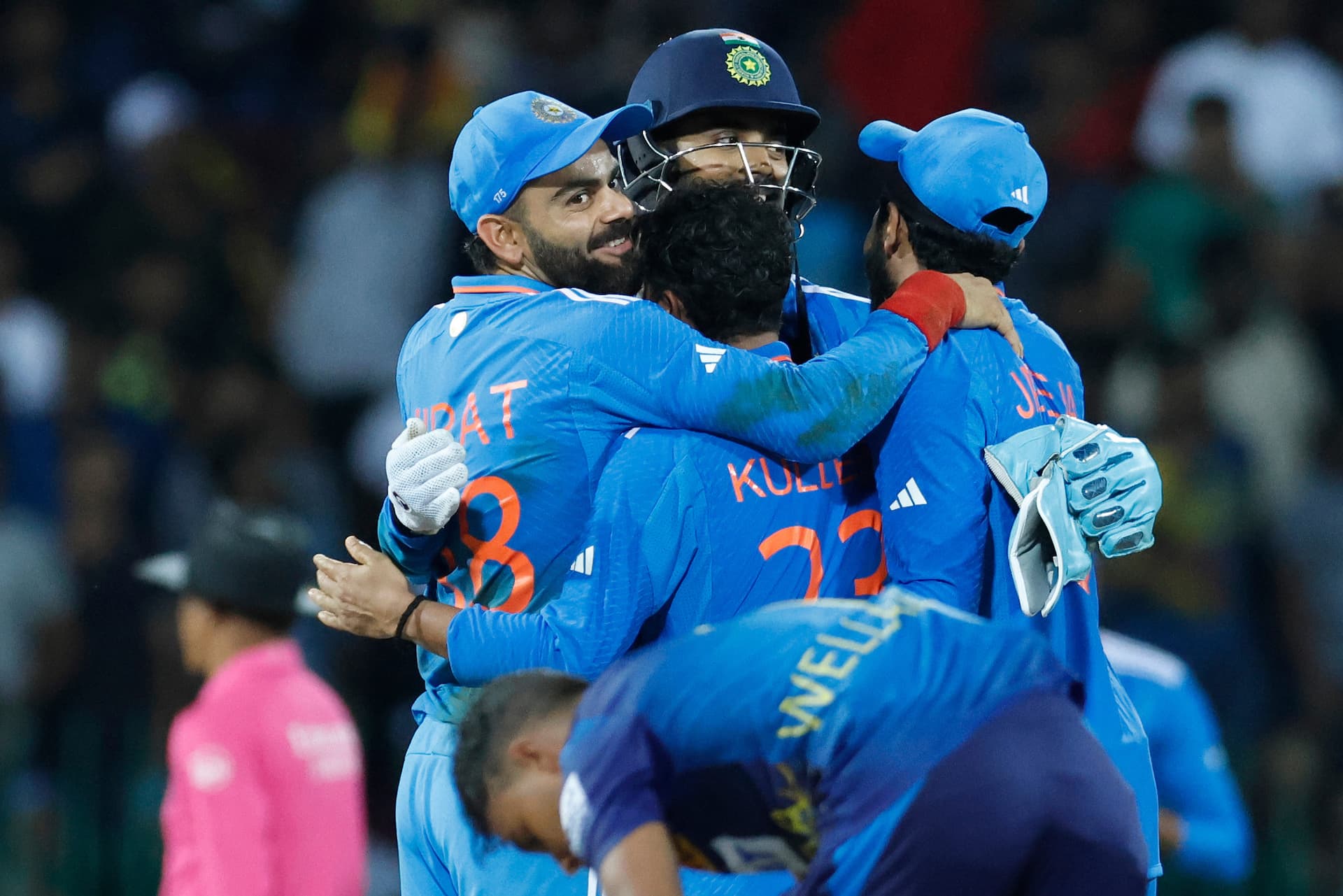 IND vs SL: श्रीलंका को 41 रनों से हराकर भारत दसवीं बार एशिया कप के फाइनल में, देखें तस्वीरें IND vs SL: श्रीलंका को 41 रनों से हराकर भारत दसवीं बार एशिया कप के फाइनल में, देखें तस्वीरें