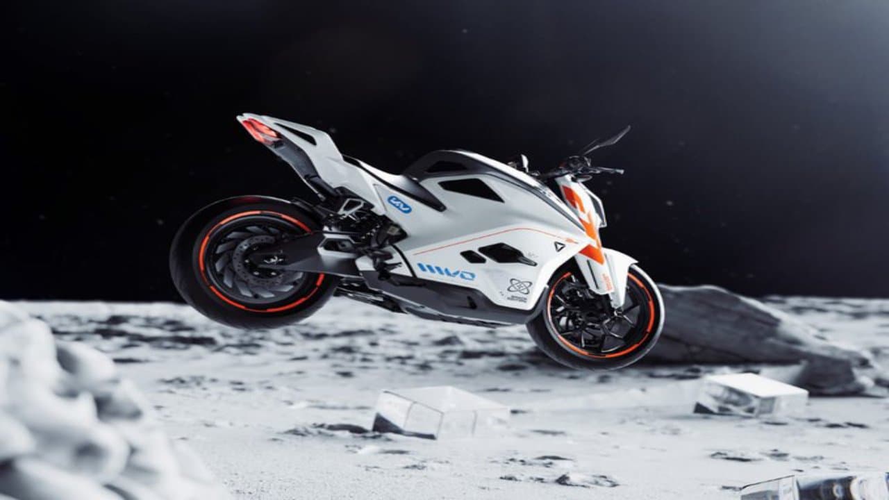 PHOTO : चंद्रयान-3 को समर्पित F77 इलेक्ट्रिक बाइक का स्पेस एडिशन लॉन्च, कीमत आपकी जेब में