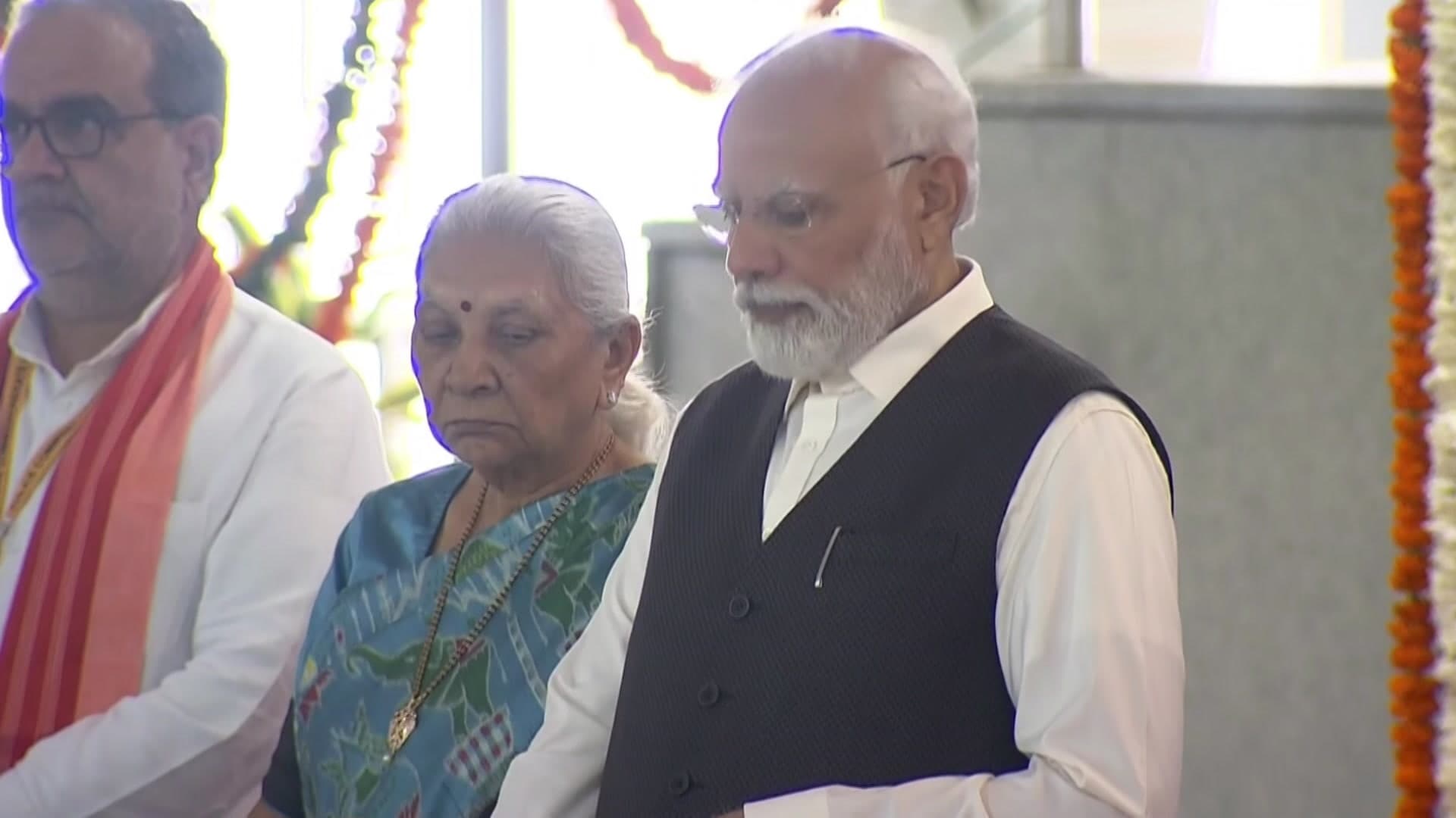 Delhi Meerut RRTS Inauguration: पीएम मोदी ने किया रैपिड ट्रेन का उद्घाटन, बोले- इसे संभालने की जिम्मेदारी आपकी