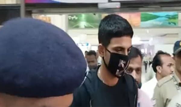 World Cup: मुकाबले से पहले अहमदाबाद पहुंचे शुभमन गिल, क्या खेल सकते हैं भारत बनाम पाकिस्तान मैच