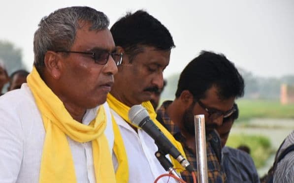 UP Chunav: 'हमारी सरकार बनी तो बाइक पर फ्री होगी 3 सवारी' - यूपी चुनाव में ओमप्रकाश राजभर का अनोखा ऐलान