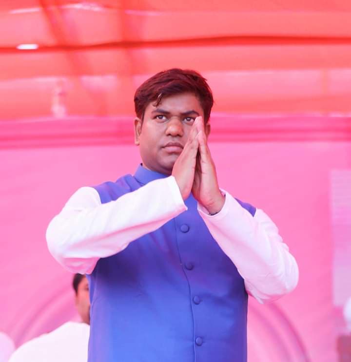 चिराग पासवान और JDU के बाद यूपी के चुनावी मैदान में उतरे मुकेश सहनी, रोड शो के जरिए दिखाई ताकत