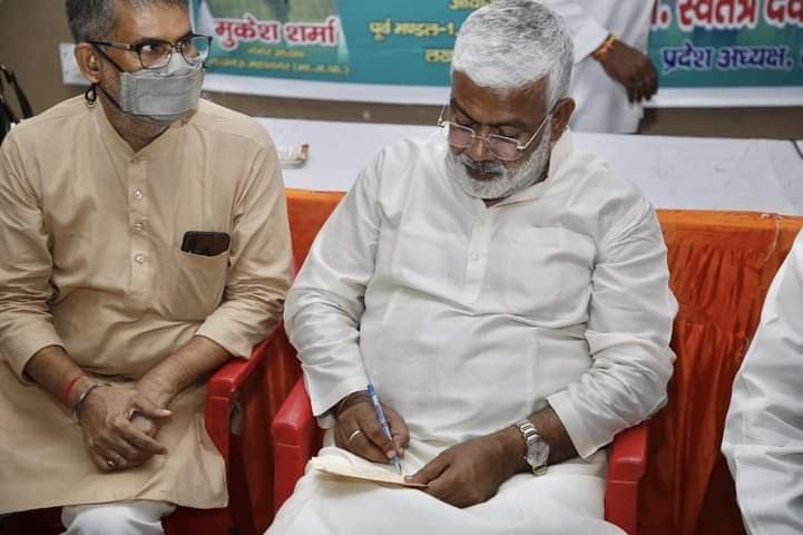 संजय निषाद की एंट्री, ओपी राजभर का यू-टर्न! क्या चुनाव से पहले पुराने सहयोगियों को साध रही है बीजेपी? पढ़ें संजय निषाद की एंट्री, ओपी राजभर का यू-टर्न! क्या चुनाव से पहले पुराने सहयोगियों को साध रही है बीजेपी? पढ़ें