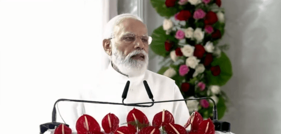 बरेली में PM मोदी की फ़ोटो पर आपत्तिजनक टिप्पणी, सोशल मीडिया पर पोस्ट हुआ वायरल, पुलिस ने लिया एक्शन