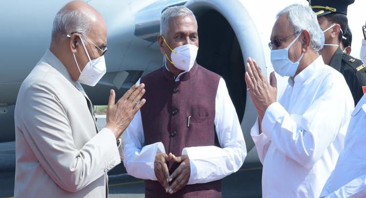 Bihar: स्पीकर हाउस में आज राष्ट्रपति करेंगे भोजन, जानिये लिट्टी-चोखा समेत किन व्यंजनों का महामहिम लेंगे स्वाद