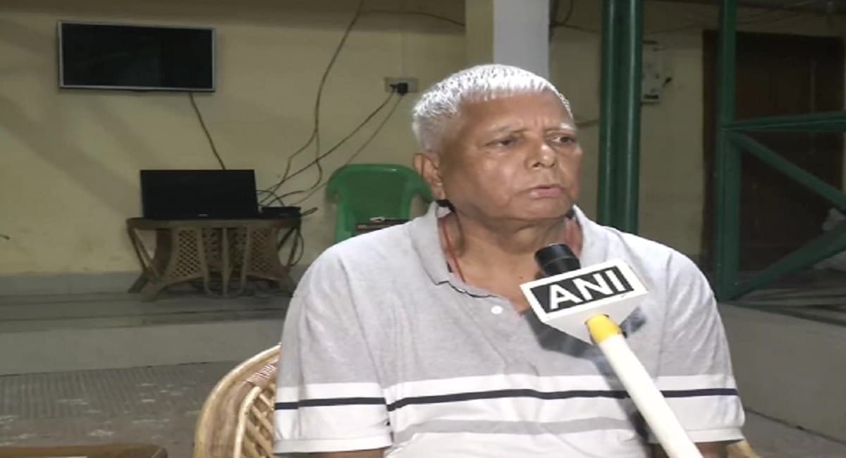 कांग्रेस के आगे नरम हुए लालू, पुराने साथ को कराया याद, नीतीश कुमार के पीएम मटेरियल मुद्दे पर साधा निशाना