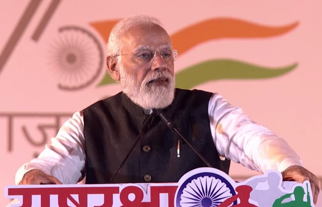 PM Modi UP Visit: ‘देश को आत्मनिर्भर बनाना हमारा लक्ष्य, पटेल के सपनों को करेंगे पूरा’, झांसी में पीएम मोदी