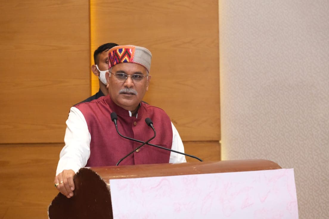 छत्तीसगढ़ में कम होंगे पेट्रोल डीजल के दाम? गरमाई सियासत के बीच आज सीएम लेंगे फैसला