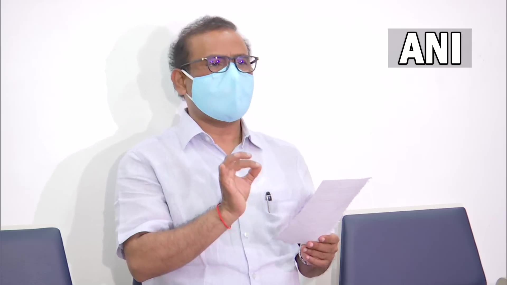 मुंबई में कोरोना का संक्रमण दर 4 फीसदी, स्वास्थ्य मंत्री ने कहा- 1 फीसदी और बढ़ा संक्रमण तो बढ़ेंगी पाबंदियां