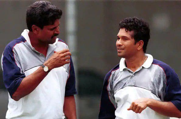 सचिन तेंदुलकर ने थ्रोबैक फोटो शेयर कर महान क्रिकेटर कपिल देव को दी जन्मदिन की बधाई