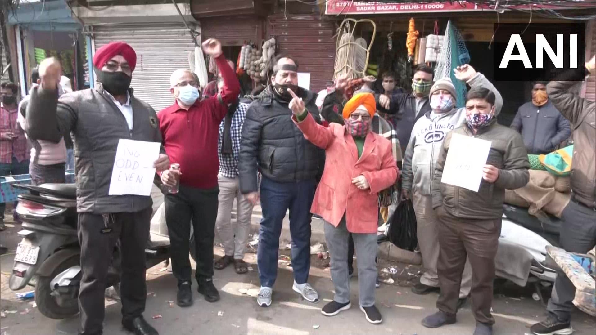 दिल्ली में व्यापारी संगठन कर रहे ऑड-ईवन नियम का विरोध, कहा- पिछले 2 सालों से हो रहा भारी नुकसान