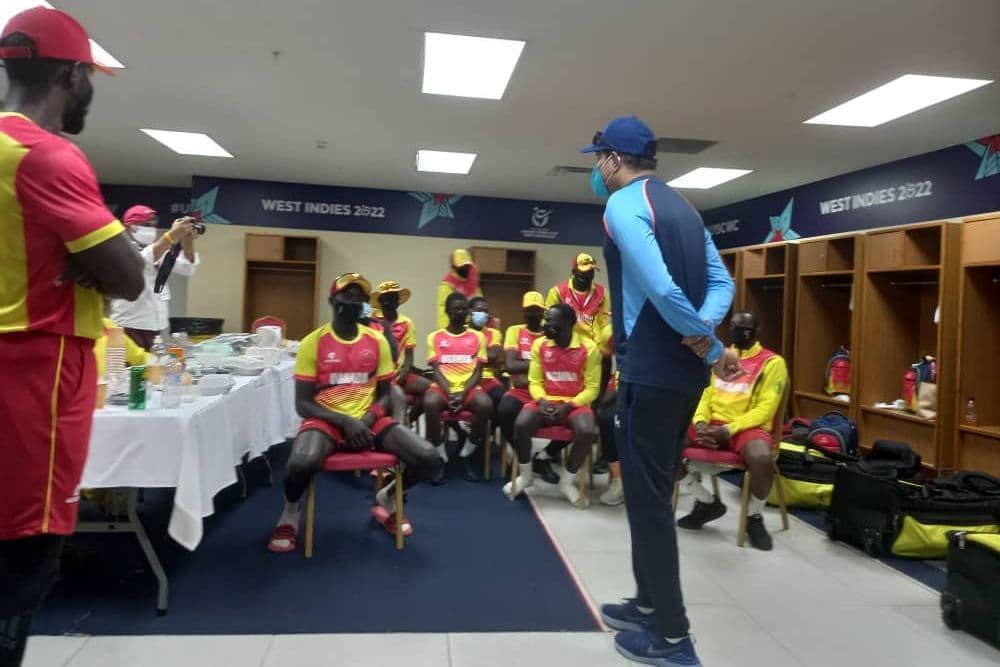 अंडर-19 वर्ल्ड कप : युगांडा के खिलाड़ियों से मिले एनसीए चीफ वीवीएस लक्ष्मण, दिये कई टिप्स