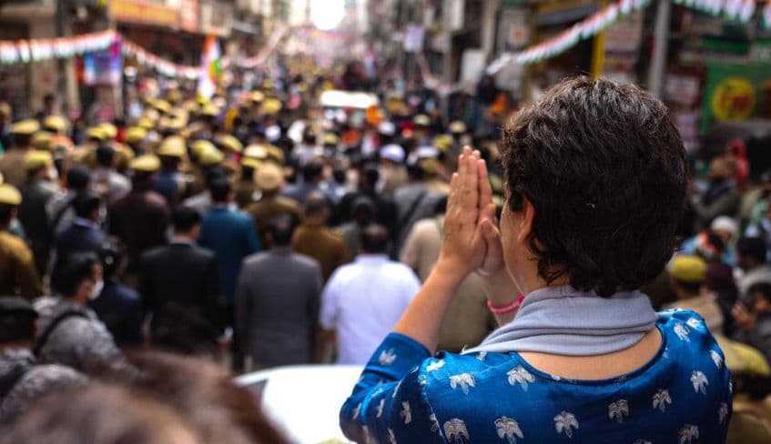 UP Election 2022: गाजियाबाद में प्रियंका गांधी ने किया रोड शो, बोलीं- हम जनता के मुद्दे उठा रहे हैं...
