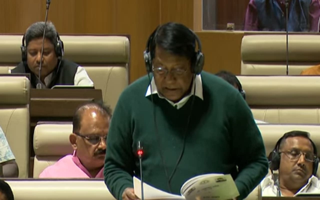 Jharkhand Budget 2023-24: झारखंड के विकास को लेकर वित्त मंत्री डॉ रामेश्वर उरांव ने की कई बड़ी घोषणाएं