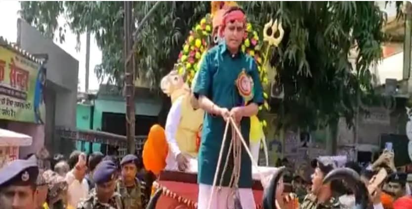 महाशिवरात्रि के मौके पर गाड़ीवान बने मंत्री नित्यानंद राय, शिव की बारात में हुए शामिल