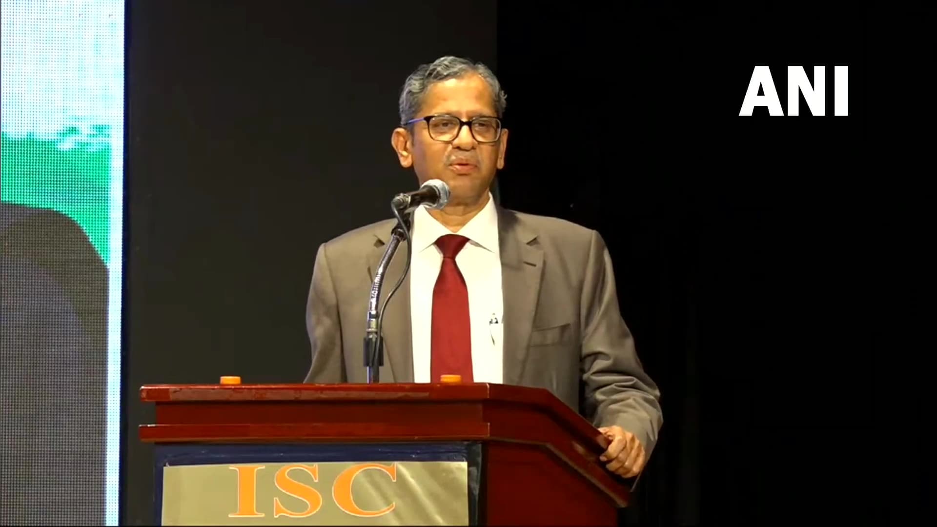 Jharkhand News: रांची में बोले सीजेआई एनवी रमना, जजों पर बढ़े हैं हमले, मीडिया पर कही ये बात