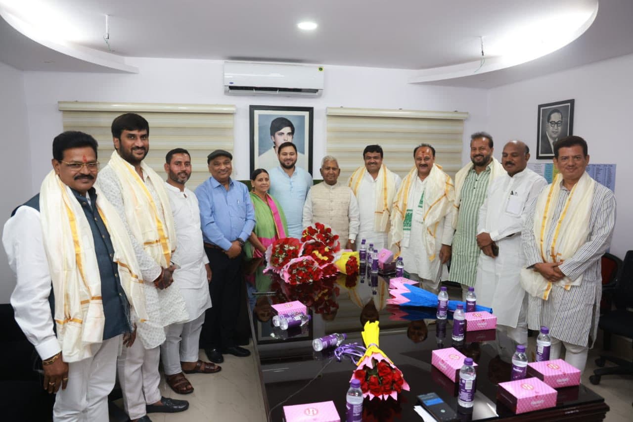 जिनसे हो गया था फासला, वो अब मिट रहा है, सवर्णों से मिले समर्थन पर बोले तेजस्वी यादव