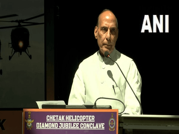 रक्षा मंत्री राजनाथ सिंह बोले- भारत जैसे विशाल देश की सुरक्षा के लिए आत्मनिर्भर होना जरूरी