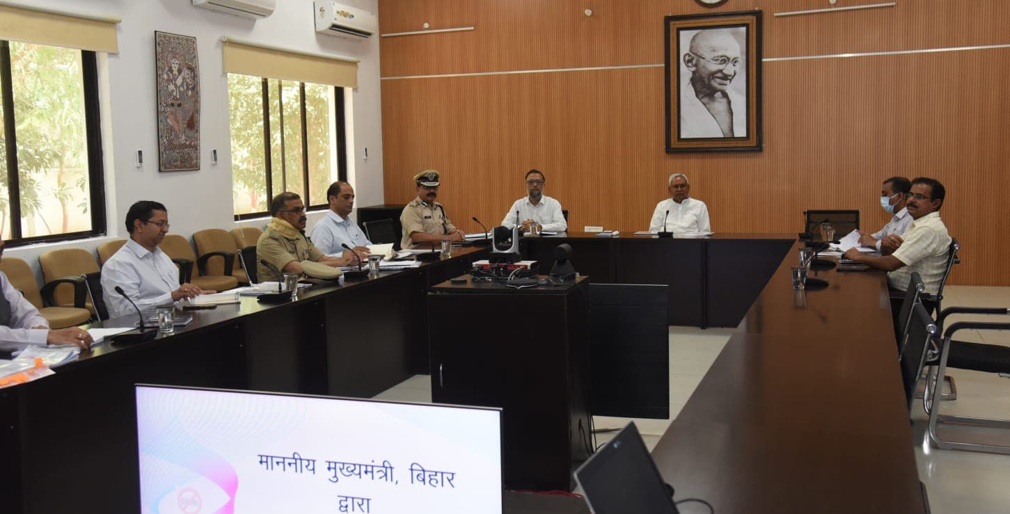 बिहार के सीएम नीतीश कुमार ने की लॉ एंड ऑर्डर की समीक्षा, डीजीपी समेत सभी आला अधिकारी रहे मौजूद