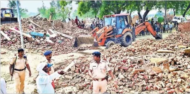 बिहार में भी चला बुलडोजर, कैमूर में 100 अवैध मकान ध्वस्त, विरोध करने वाले पूर्व विधायक गिरफ्तार