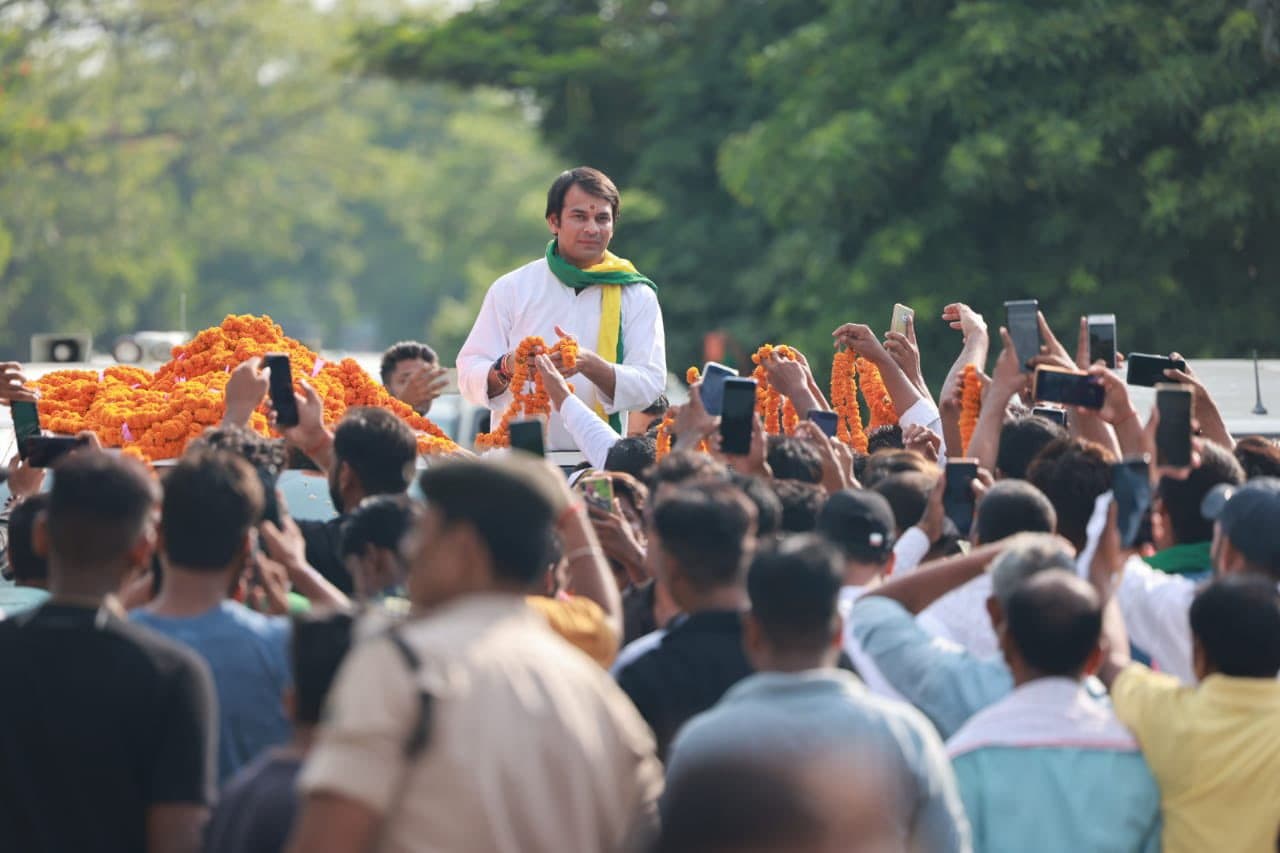 Bihar Politics: तेज प्रताप ने ट्वीट कर लिखा- बिहार की जनता को बधाई, आखिरकार बुराई पर अच्छाई की हुई विजय