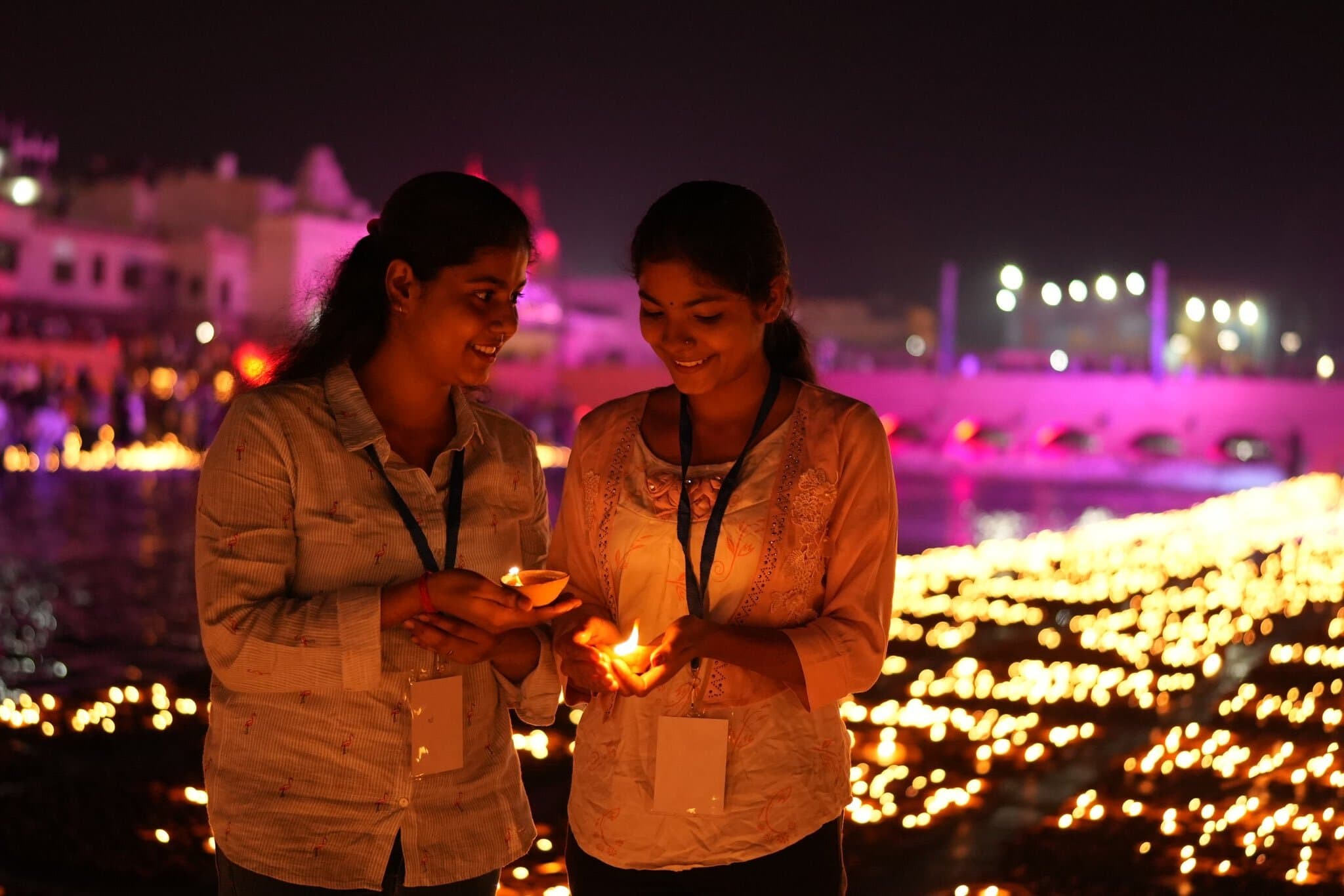 Deepotsav 2023: अयोध्या में धरती पर उतर आयी आकाशगंगा, 22 लाख 23 हजार दीये जलाकर बनाया रिकार्ड, फोटो