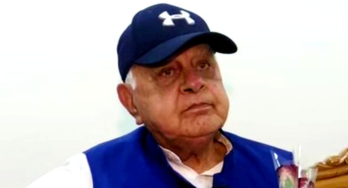 फारूक अब्दुल्ला ने फिर तालिबान को मान्यता देने की वकालत की, बोले - बात करने में हर्ज क्या है